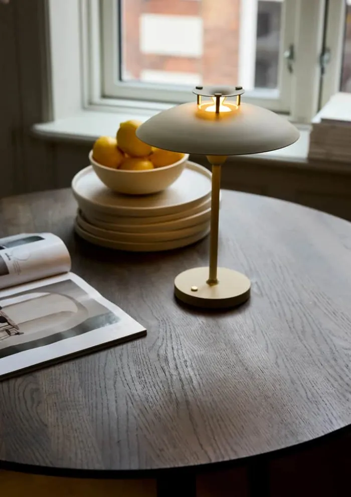 Halo Design Stepp 1-2-3 Transportabel Bordlampe Ø 22 x H 30 cm - LED - Cream