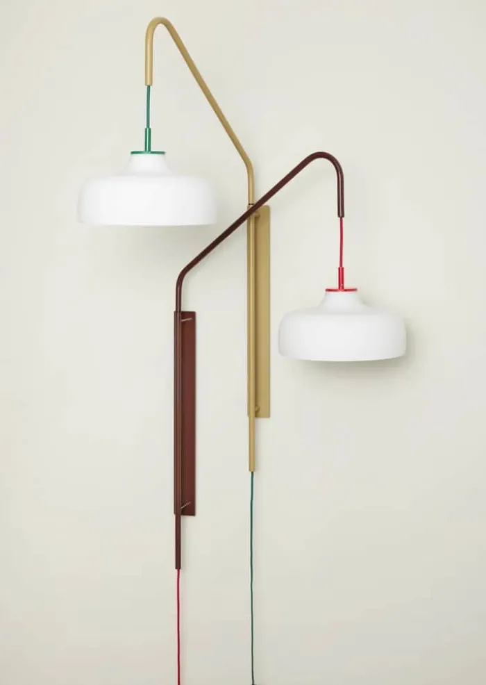 Hübsch Current Væglampe H 111 cm - Glas/jern - Khaki/hvid