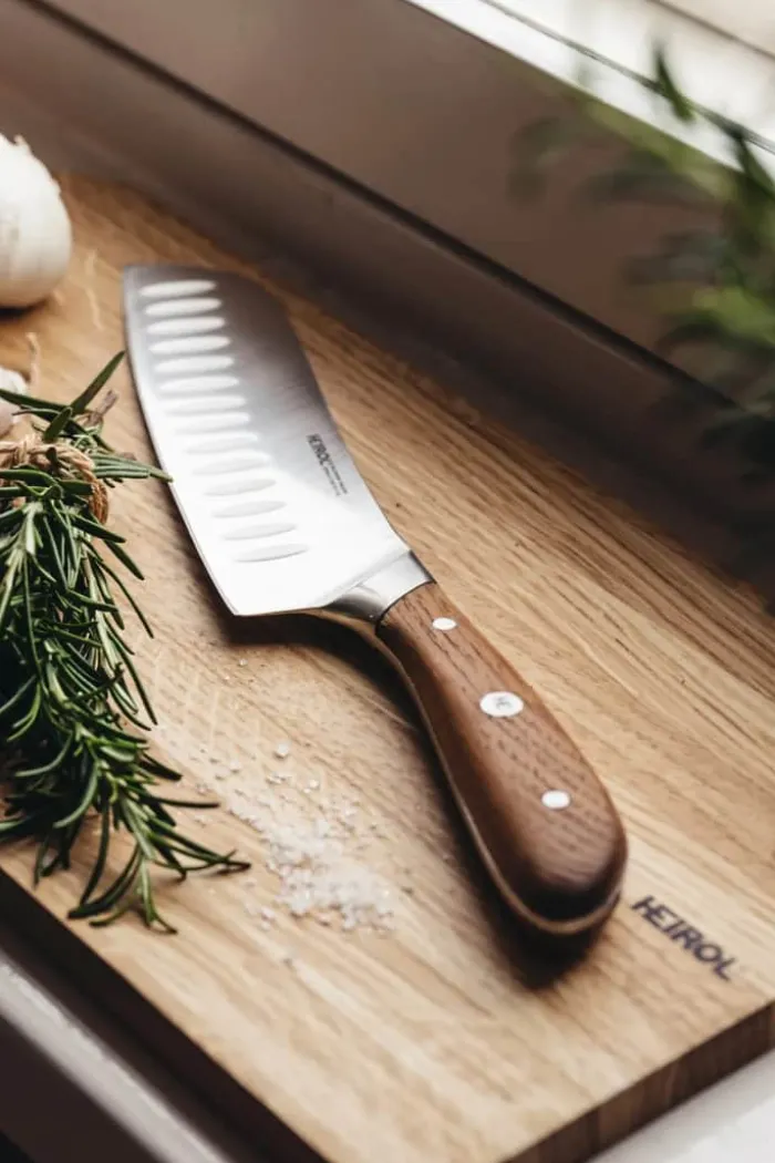 Heirol Albera Santokukniv L 18 cm - Stål/asketræ