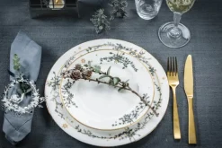 Jette Frölich Design Vinterstjerner Frokoststallerken Ø 22 cm - Benporcelæn - Grøn/guld