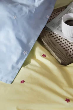 Juna Daisy Sengetøj B 200 x L 220 cm - Økologisk bomuld - Blå
