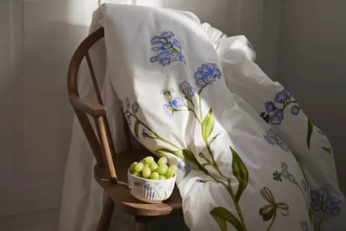 Juna Hammershøi Summer Sengetøj B 140 x L 200 cm - Økologisk bomuld - Forglemmigej