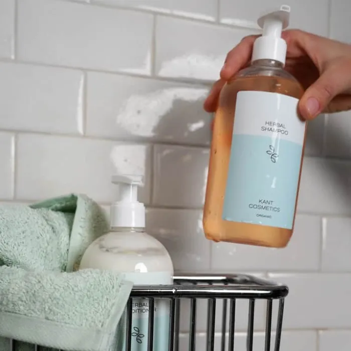 Kant Cosmetics Herbal Shampoo 500 ml - Økologisk - Heler, nærer og beskytter