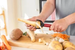 KitchenAid Classic Y-Skræller L 17,5 cm - Rustfrit stål - Rød