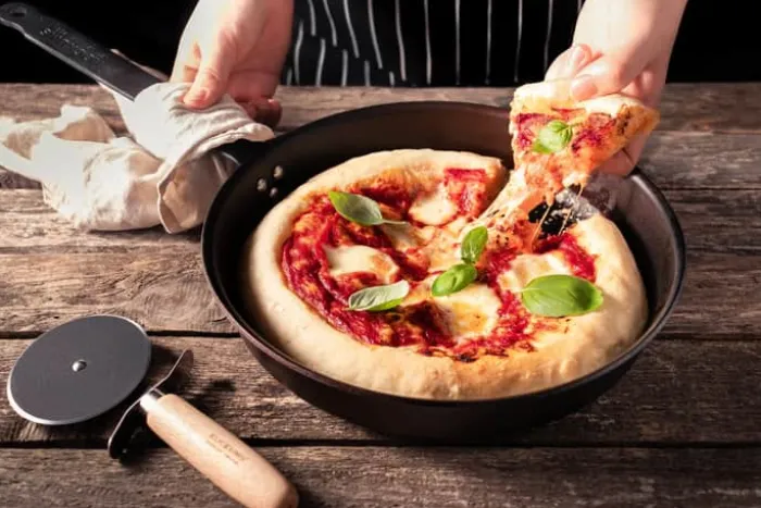 Kockums Jernverk Pizzaskærer L 20 cm - Bøgetræ - Natur