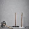 Lene Bjerre Elisse Køkkenrulleholder Ø 14,5 x H 35 cm - Akacietræ/marmor - Sand