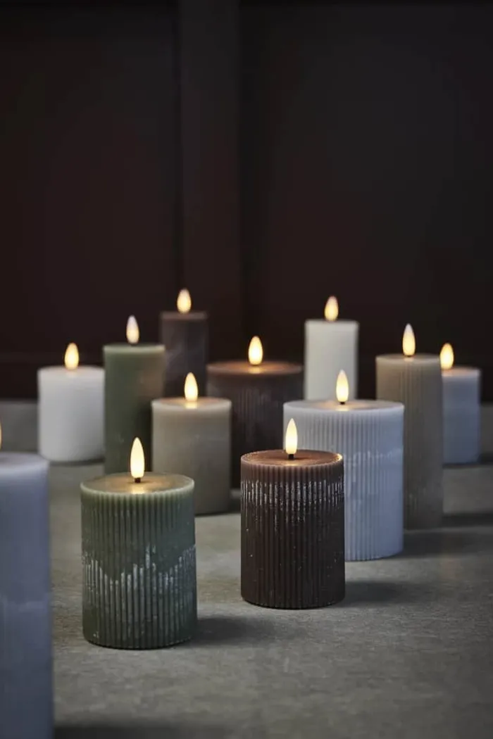 Lene Bjerre Lillia LED Bloklys Ø 10 x H 12 cm - Paraffin - Hvid