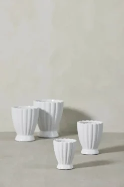 Lene Bjerre Shenella Urtepotteskjuler H 12 cm - Keramik - Hvid