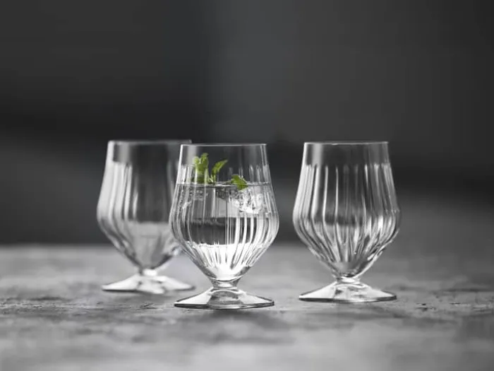 Lyngby Glas Ane Vandglas på fod - 4 stk. 40 cl. - Krystalglas - Klar