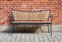 Mandalay Marguerit Havebænk H 82/44 x D 41 x L 143 cm - Aluminium/teaktræ - Antracit