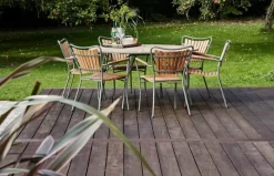 Mandalay Marguerit Havebord H 72 x Ø 140 cm - Aluminium/teaktræ - Olivengrøn