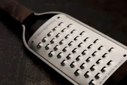 Microplane Master Rivejern Ekstra grov L 30 cm - Ekstra grov - Stål