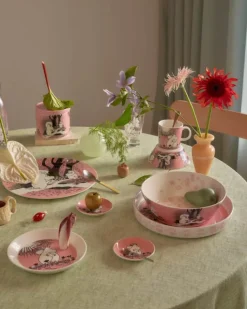 Moomin Arabia Kærlighed 30 år Jubilæumsfad Ø 28 cm - Vitroporcelæn - Lyserød