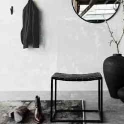 Muubs Soho Taburet H 42 x B 50 cm - Pulverlakeret jern/læder - Sort