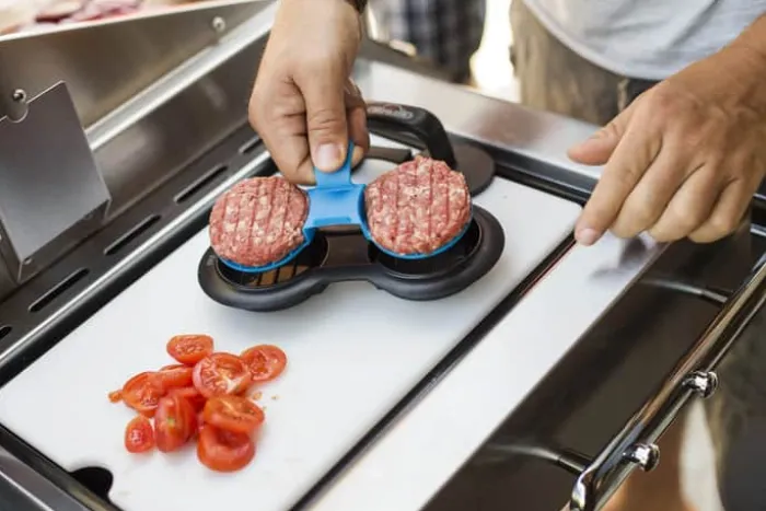 Napoleon Burgerpresser Kit Kan lave bøffer i to diameter