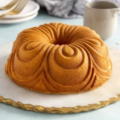 Nordic Ware Chiffon Bundt Kageform H 9,52 x B 24,77 x L 24,77 cm - Aluminium - Sort