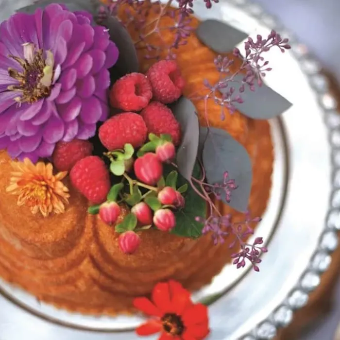 Nordic Ware Chiffon Bundt Kageform H 9,52 x B 24,77 x L 24,77 cm - Aluminium - Sort