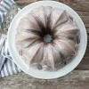 Nordic Ware Fleur De Lis Bundt® Kageform Ø 23,5 - Aluminium - Sort