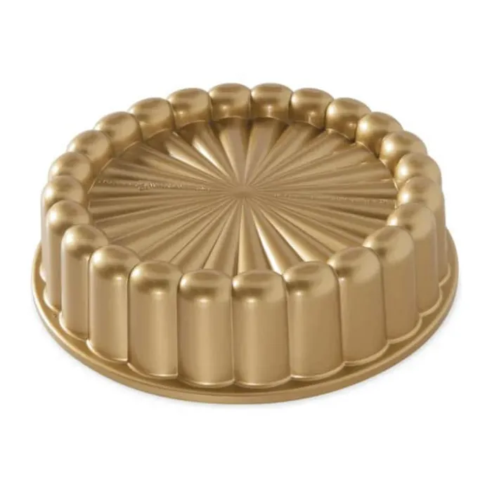 Nordic Ware Gateau Charlotte Kageform Ø 22,2 x H 5,7 cm - Aluminium - Guld