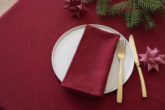 Novoform Stars Stofserviet - 4 stk. B 45 x L 45 cm - 60% bomuld/40% polyester - Advent red