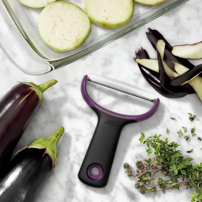 OXO Good Grips Grøntsagsskræller L 20,6 cm - Rustfrit stål/gummi - Sort/lilla