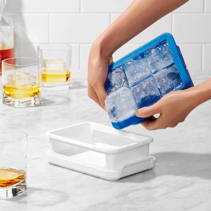 OXO Isterningebakke L 18 x B 12,8 cm - Plast/silikone