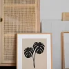 Poster&Frame Plakat - Monstera Deliciosa B 50 x L 70 cm - Papir - Beige