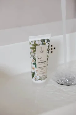 Raunsborg Nordic Face Wash 100 ml - Parfumefri, beroligende og fugtgivende