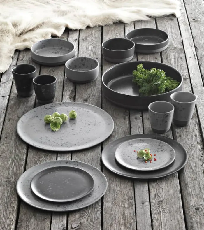 RAW by Aida Frokosttallerken Ø 23 cm - Stentøj - Nordic Grey