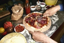 Rosendahl Grand Cru Pizza board og skærer Ø 35 cm - Bøgetræ/rustfrit stål