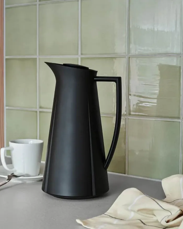 Rosendahl Grand Cru Termokande 1 liter- Plastik - Sort/patineret stål