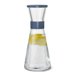 Rosendahl Grand Cru Vandkaraffel inkl. låg 90 cl - Blyfrit glas/rustfrit stål - Ocean Blue