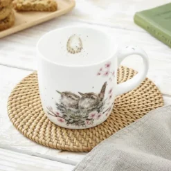 Royal Worcester Wrendale Krus - Feather nest 31 cl - Benporcelæn - Multifarvet