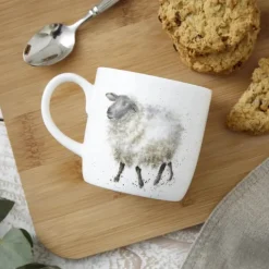 Royal Worcester Wrendale Krus - Wolly jumper 31 cl - Benporcelæn - Multifarvet