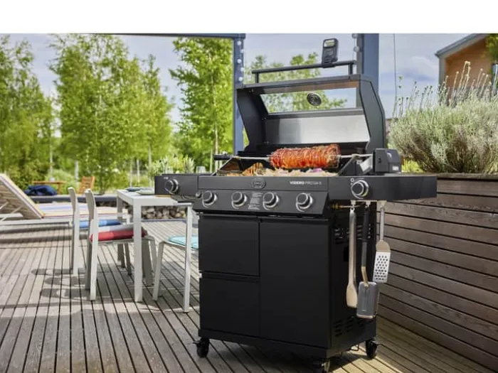 RÖSLE Videro Pro Gasgrill Grillareal: B 70 × D 45 cm - 4 brændere