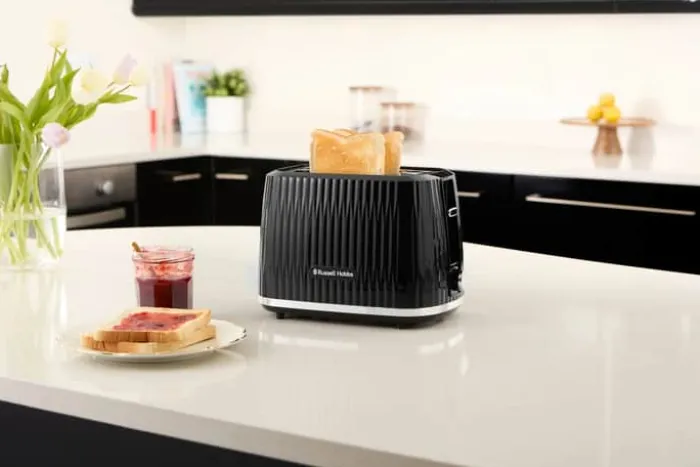 Russell Hobbs Eden Brødrister 800 watt - 2 skiver - Sort