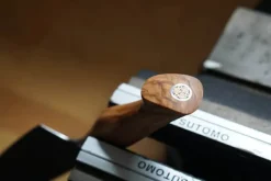 Ryda Knives ST650 Nakirikniv L 18 cm - Stål/oliventræ