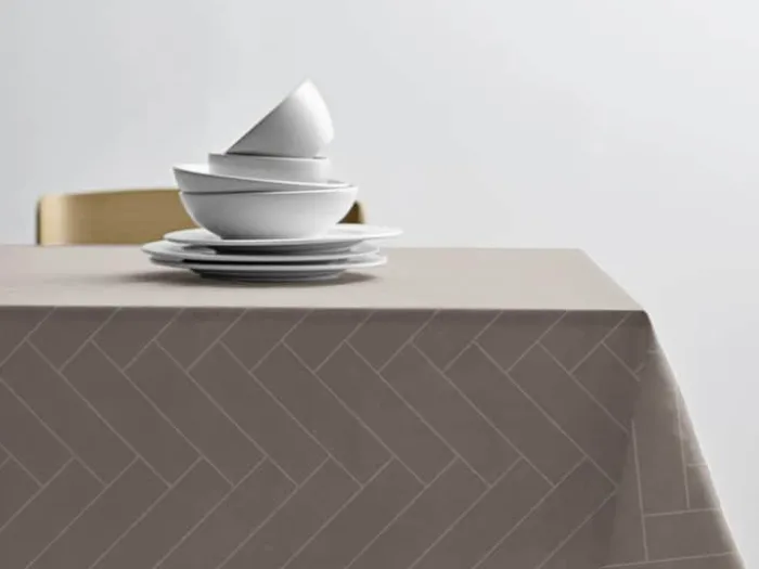 Södahl Tiles Damask Dug Ø 180 cm - Bomuld Damask - Taupe
