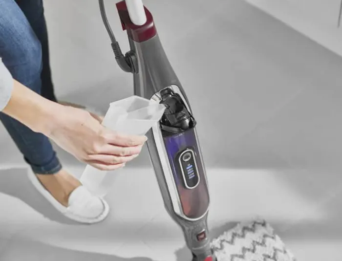 Shark Kick n' Flip Automatisk Damper S6003EU 1200 watt - Vandkapacitet: 375 ml - 8 meter ledningslængde