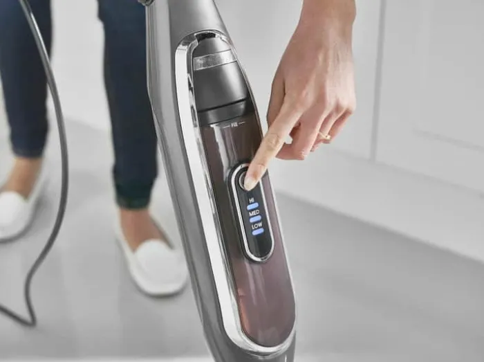 Shark Kick n' Flip Automatisk Damper S6003EU 1200 watt - Vandkapacitet: 375 ml - 8 meter ledningslængde