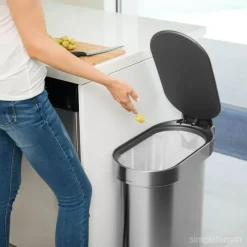 Simplehuman Slim Pedalspand 45 liter - Rustfrit stål - Hvid