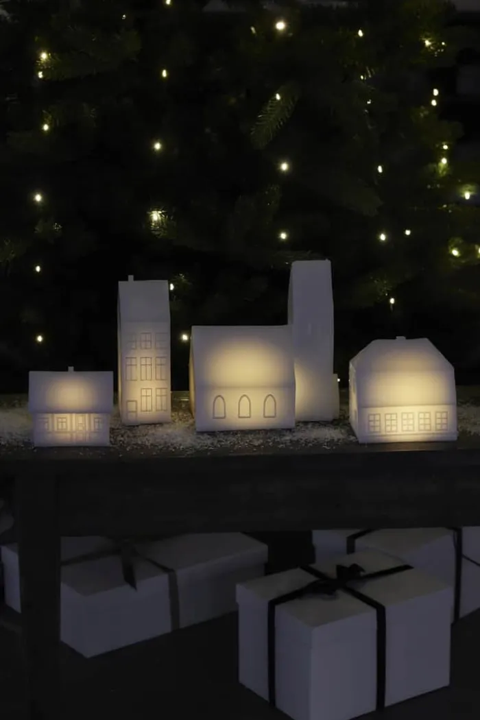 Sirius Copenhagen LED Lyshus - Bykirke H 20 cm - Voks - Hvid