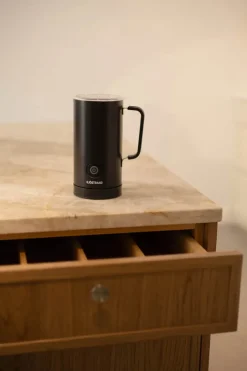 Sjöstrand Mælkeskummer 300 ml - 3 funktioner - Sort