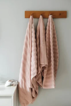 SKAGEN living Håndklæde B 100 x L 150 cm - Bambus/bomuld - Rosa