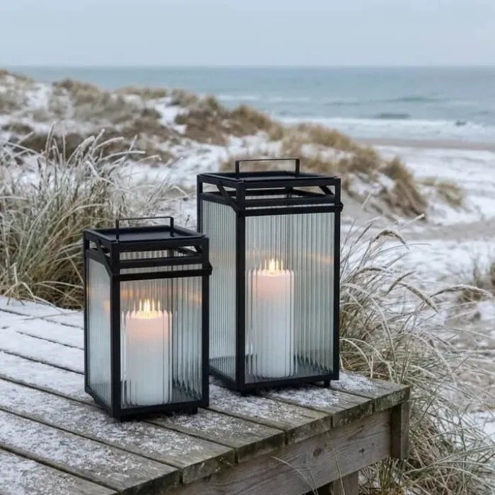 SKAGEN living Lanterne H 45 cm - Jern/glas - Sort