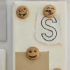 Spring Copenhagen Magnet - Silly Ø 4,8 cm - Certificeret Egetræ