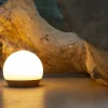 Spring Copenhagen Snowball Bordlampe Ø 12 x H 11 cm - Bøgetræ/mundblæst opalglas