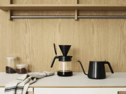Stelton Nohr Gooseneck Kedel 1 liter - Rustfit stål/bakelit - Sort