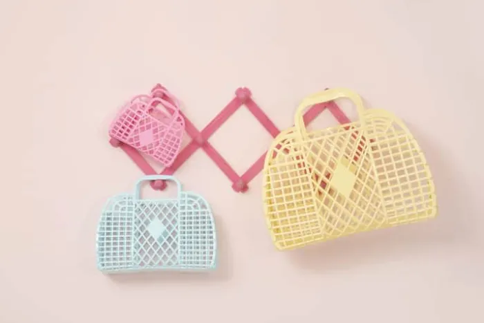 Sun Jellies Retro Taske - Lille B 11 x L 31 x H 25,5 cm - Polyethylen - Lyseblå