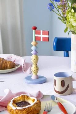 The Clay Play Bordflag - Pashtel H 24 cm - Træ - Multifarvet